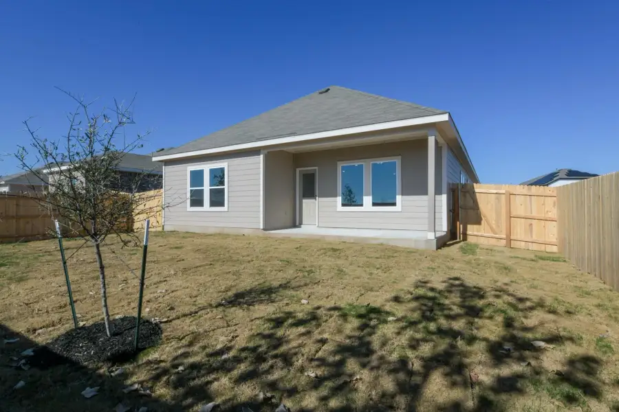 Representative exterior details of a home built from the Hadley by Ashton Woods in Saddlebrook Ranch, Schertz (Image 3).