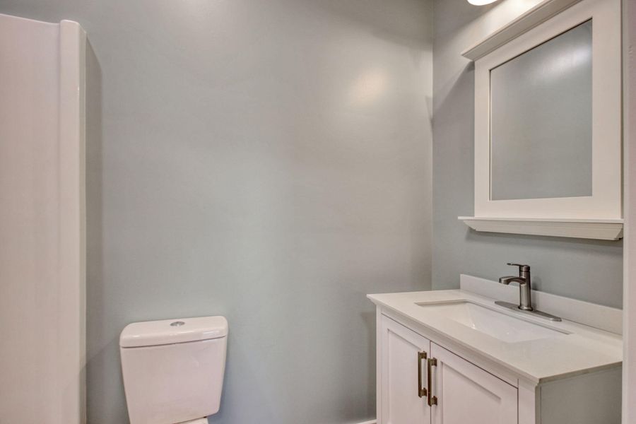 Furnished interior view inside a new home in , Georgetown (Image 34).