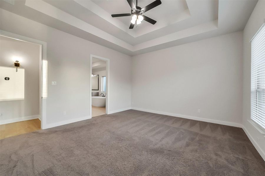 Spacious, unfurnished interior of a new home in Meridiana, Manvel (Image 40).