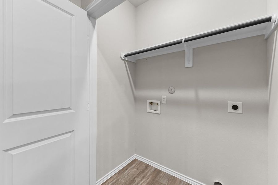 Spacious, unfurnished interior of a new home in , Lufkin (Image 17).