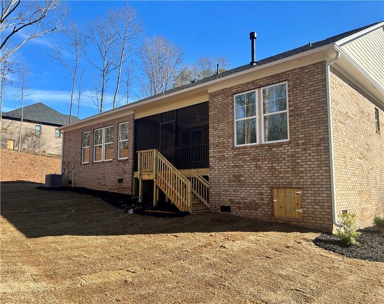 Exterior details and patio area of a home in Cross Creek Golf Club, Seneca (Image 3).