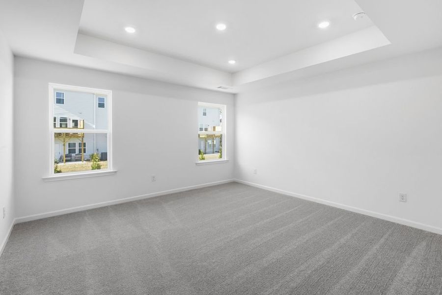 Spacious, unfurnished interior of a new home in Auburn Glen, Dacula (Image 14).
