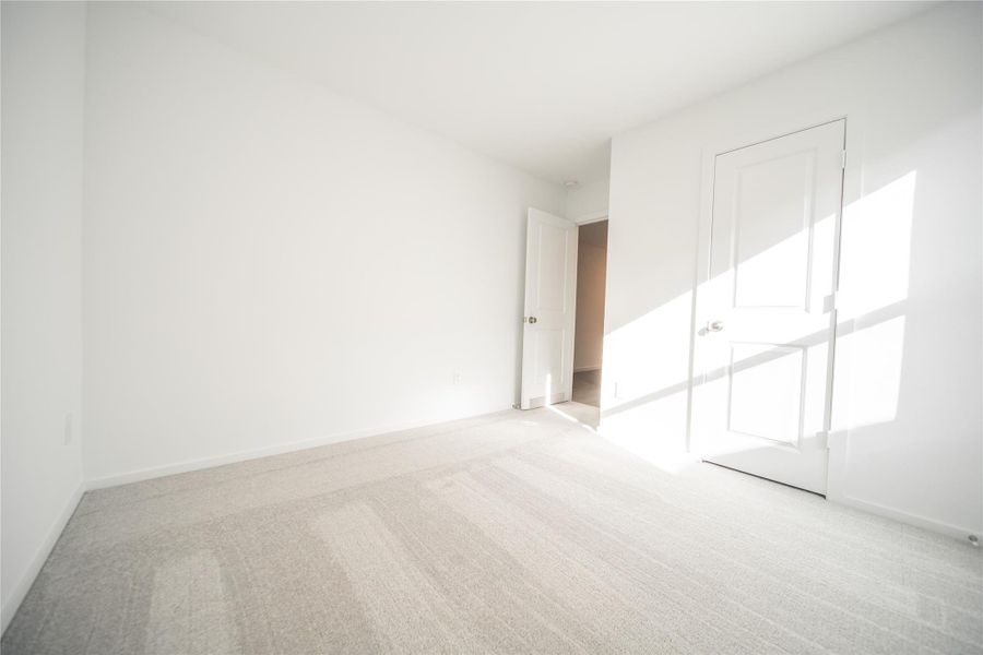 Spacious, unfurnished interior of a new home in Anniston: Watermill Collection, Katy (Image 6).