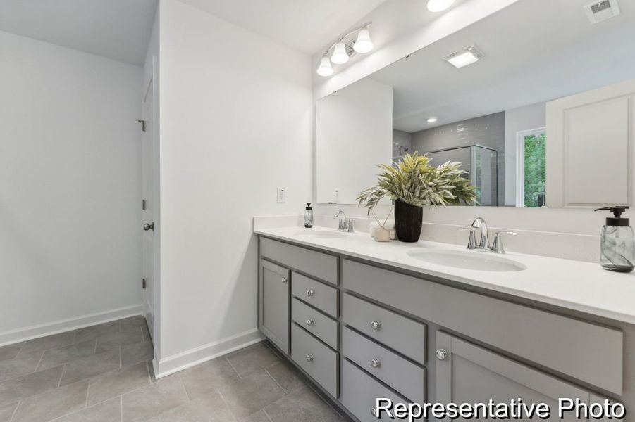 Furnished interior view inside a new home in Edgewater - Lakeview Point, Lancaster (Image 15).