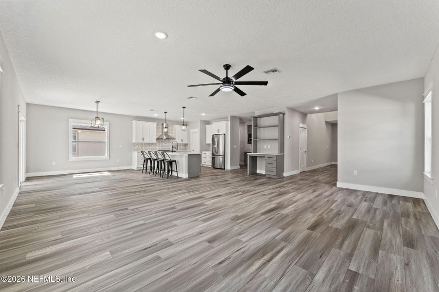 Spacious, unfurnished interior of a new home in , Orange Park (Image 31).