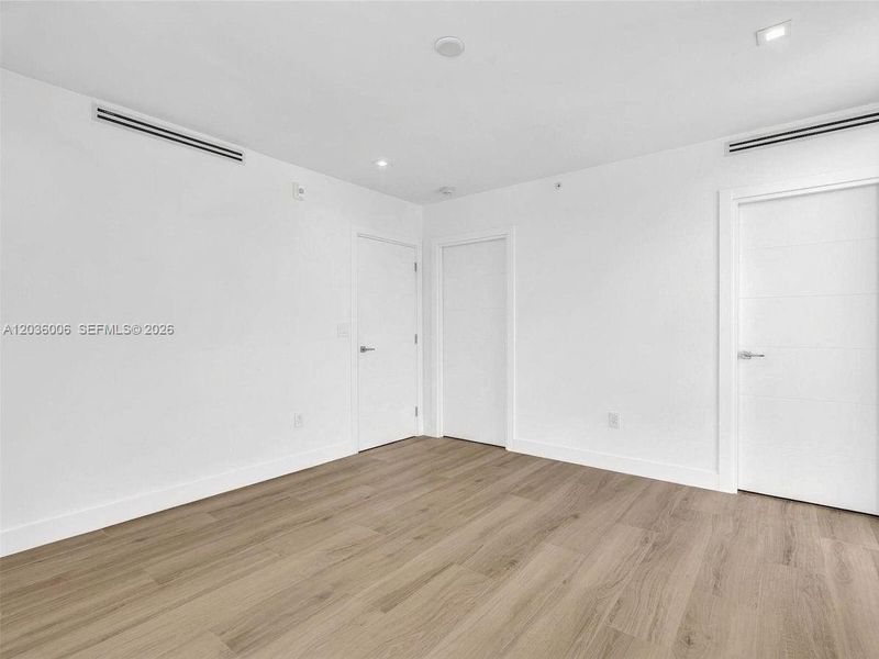 Bedroom with 2nd terrace access.