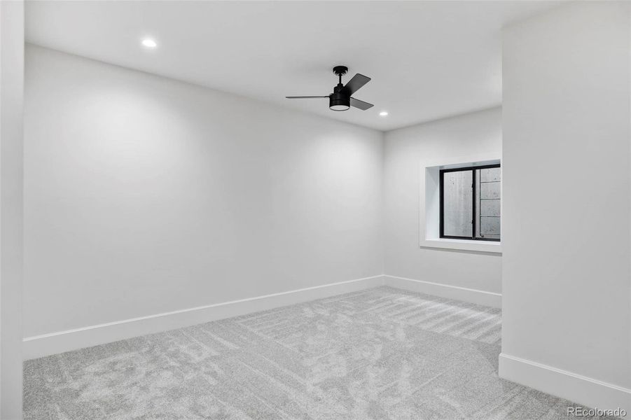 Spacious, unfurnished interior of a new home in , Denver (Image 35).