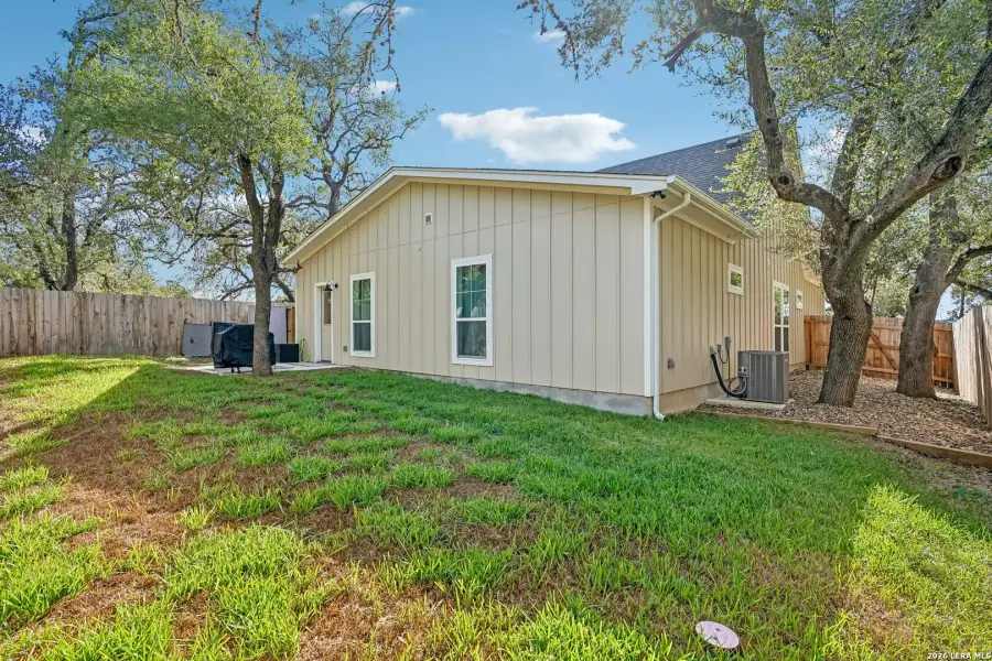 Exterior details and patio area of a home in , Canyon Lake (Image 4).
