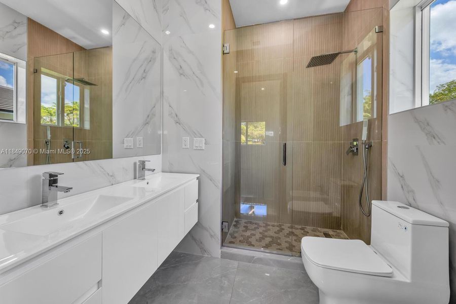 Furnished interior view inside a new home in , Miami (Image 43).