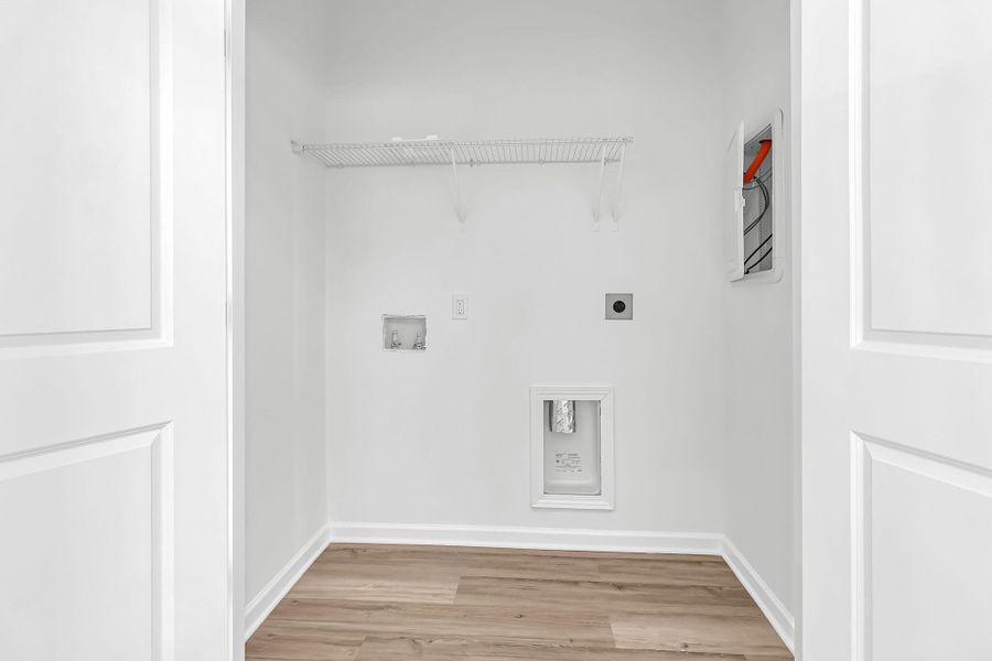 Spacious, unfurnished interior of a new home in , Summerville (Image 23).