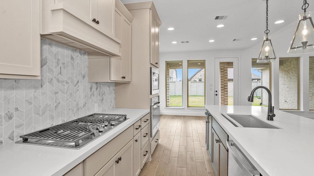 Furnished interior view inside a new home in Legacy, League City (Image 10).