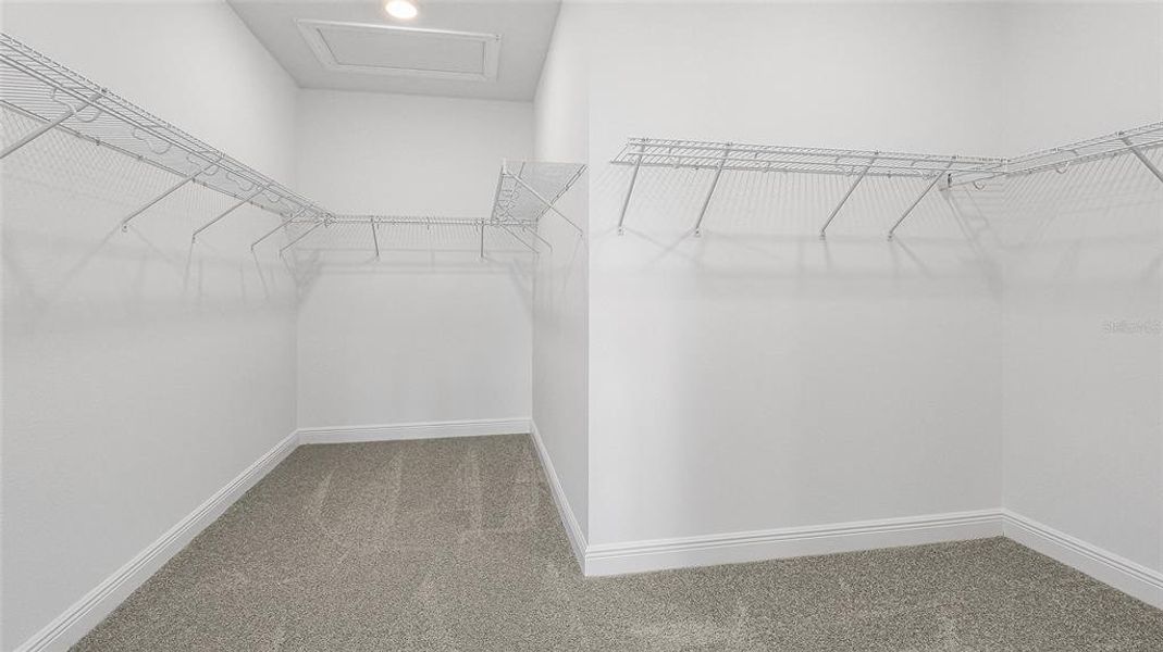 Spacious, unfurnished interior of a new home in Woodland Preserve, Parrish (Image 39).