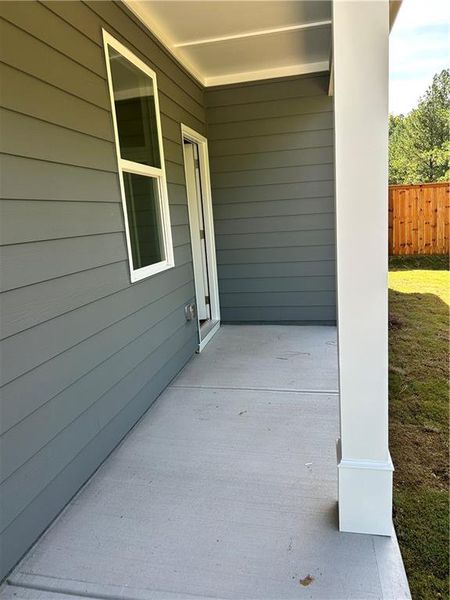 Exterior details and patio area of a home in Villages at Cedar Hill, Dallas (Image 20).