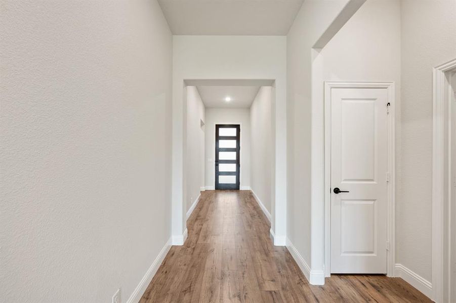 Spacious, unfurnished interior of a new home in Godley Ranch Classic, Godley (Image 15).