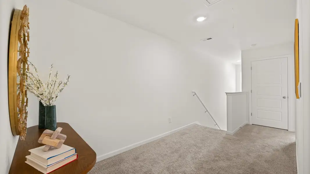 Spacious, unfurnished interior of a new home in Weatherstone, Grovetown (Image 24).