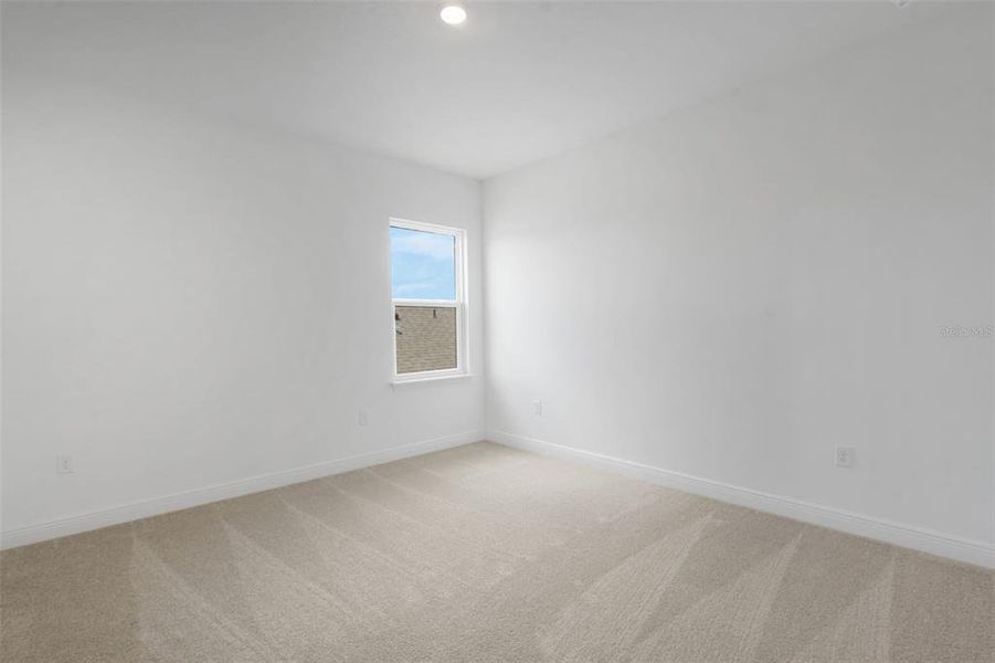 Spacious, unfurnished interior of a new home in Crossroads at Kelly Park, Apopka (Image 37).