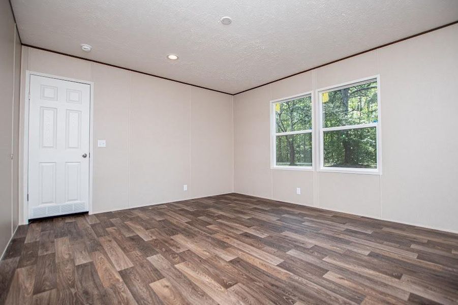 Spacious, unfurnished interior of a new home in , Carrollton (Image 43).