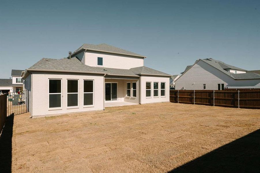 Exterior details and patio area of a home in , Aledo (Image 4).