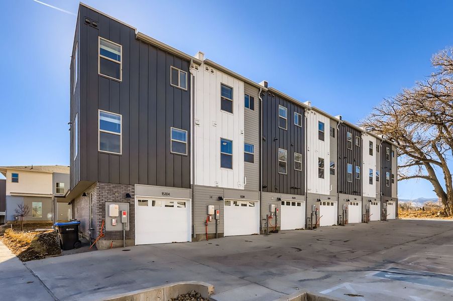 New Home in Arvada, CO. - Slide 27 New Home in Arvada, CO. - Slide 27