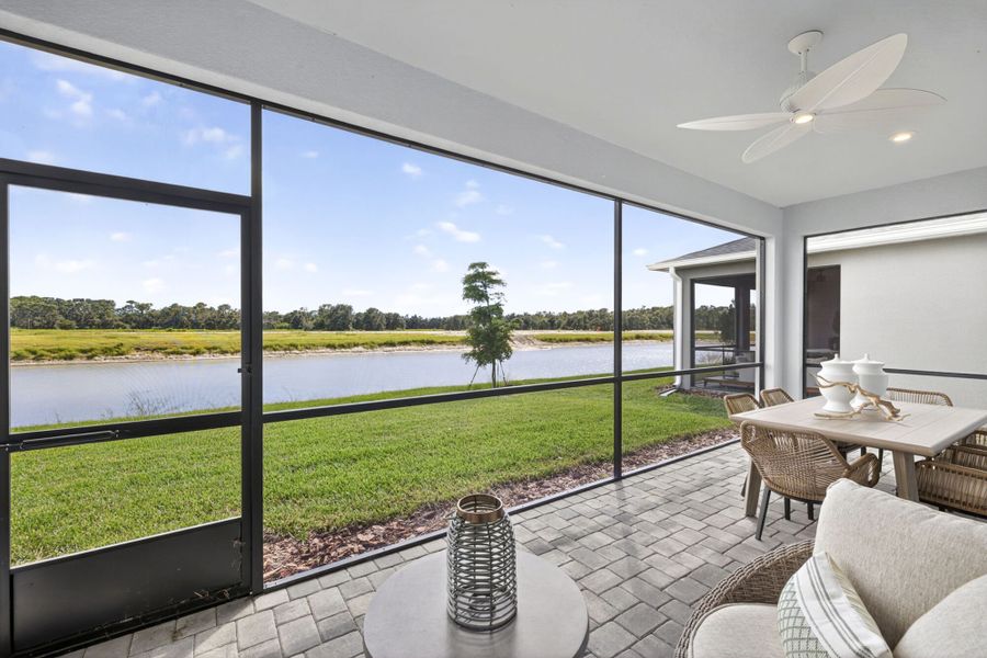 Representative exterior details of a home built from the Glades by Mattamy Homes in Crosswind Ranch, Parrish (Image 4).