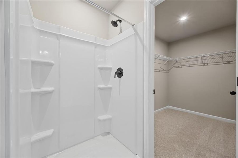 Spacious, unfurnished interior of a new home in Village Green, Adairsville (Image 10).