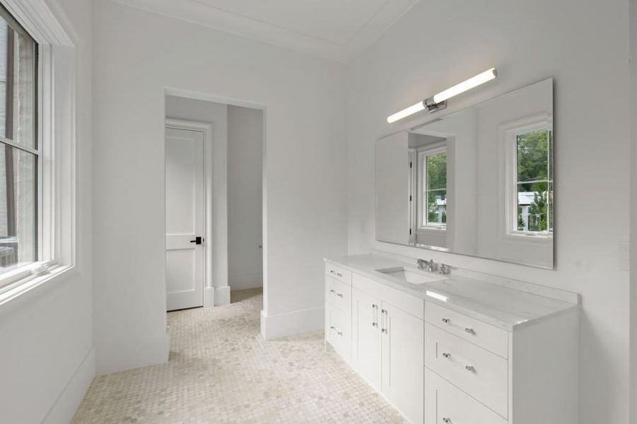 Image 71 of a home in .