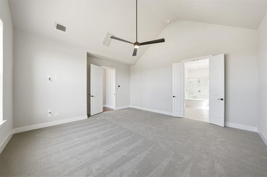Spacious, unfurnished interior of a new home in , Prosper (Image 32).