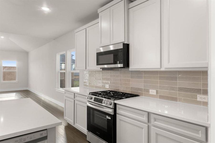 1728 Sage Garden-Kitchen-3