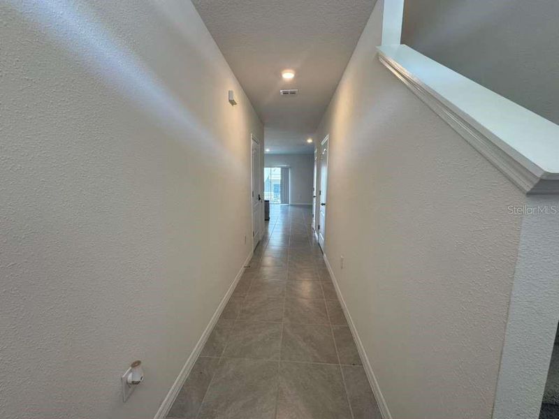 Spacious, unfurnished interior of a new home in , Davenport (Image 19).