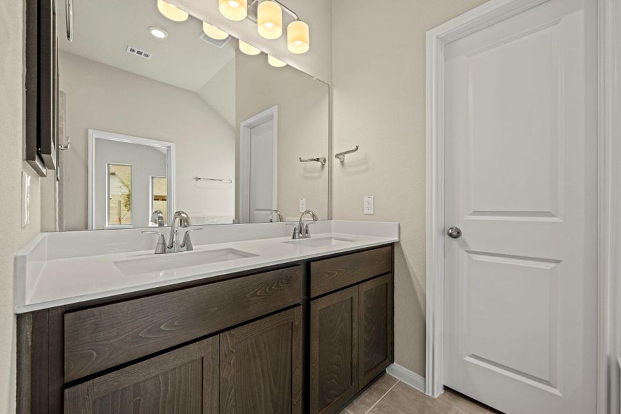 Furnished interior view inside a new home in Two Step Farm, Montgomery (Image 11). Furnished interior view inside a new home in Two Step Farm, Montgomery (Image 11).