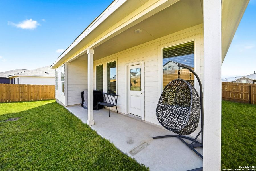 Exterior details and patio area of a home in Hidden Trails: Coastline Collection, Bulverde (Image 23).