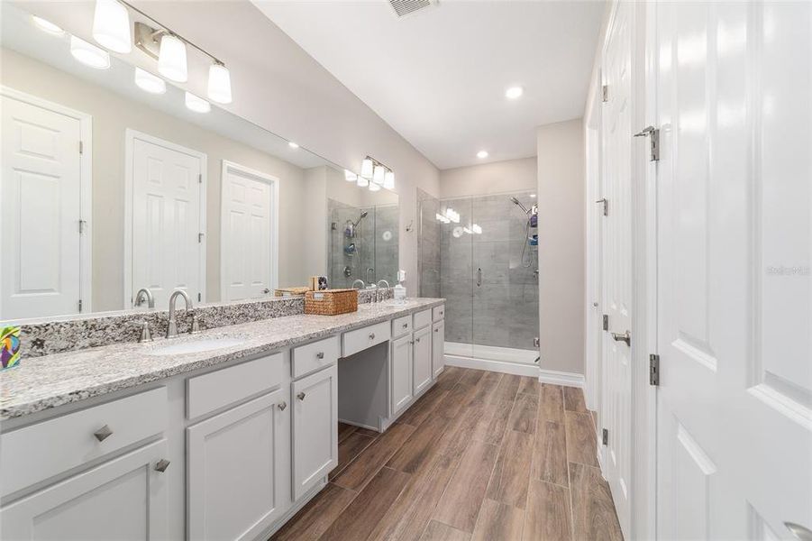 Large ensuite