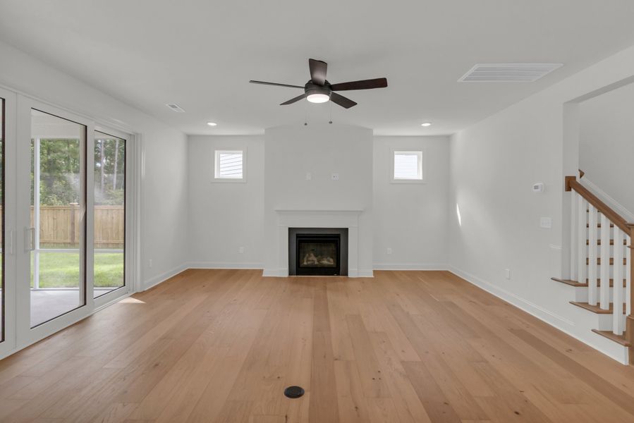 Representative unfurnished interior of a home built from the The Hampton by RobuckHomes in Stonehenge, Raleigh (Image 83).