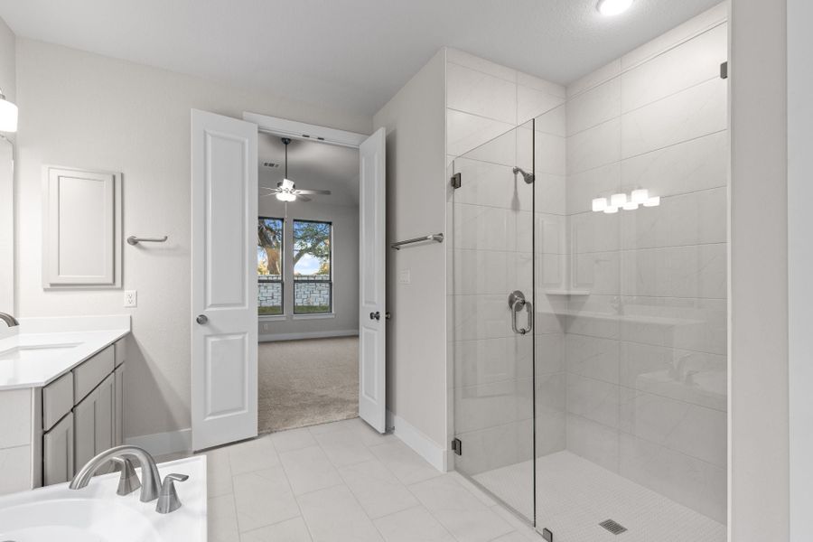 4br New Home in Kyle, TX.  - Slide 25