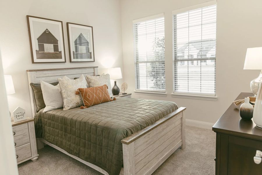 Representative furnished interior of a home built from the Newport (Side) by Stonehollow Homes in Sister Grove II, Van Alstyne (Image 10).