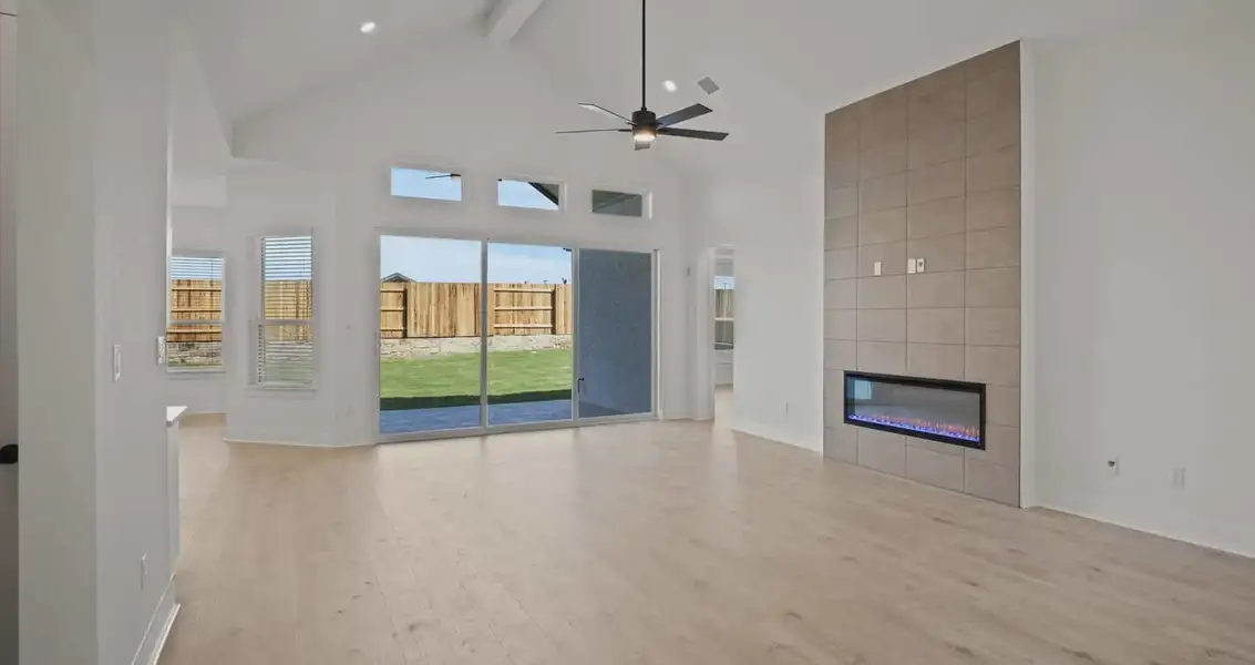 Representative unfurnished interior of a home built from the Farris by Chesmar Homes in Gregg Ranch, Marble Falls (Image 9).