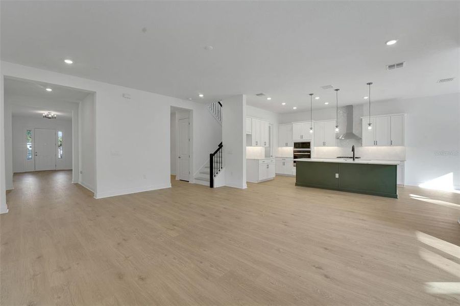 Spacious, unfurnished interior of a new home in Palms at Windermere, Windermere (Image 45). Spacious, unfurnished interior of a new home in Palms at Windermere, Windermere (Image 45).