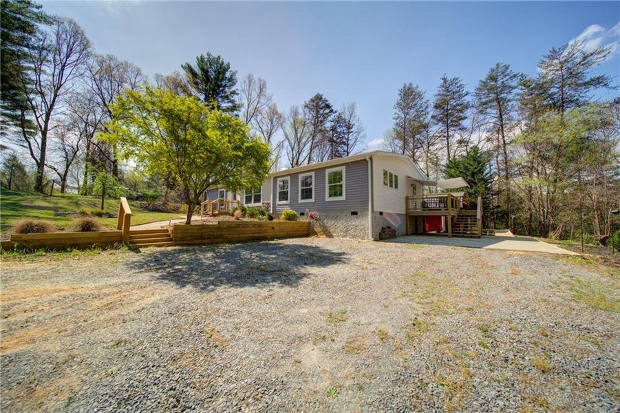 Exterior details and patio area of a home in , Blue Ridge (Image 20).