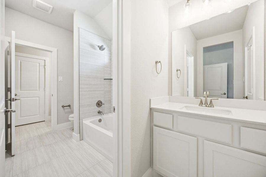 Furnished interior view inside a new home in Painted Tree Lakeside, McKinney (Image 16).