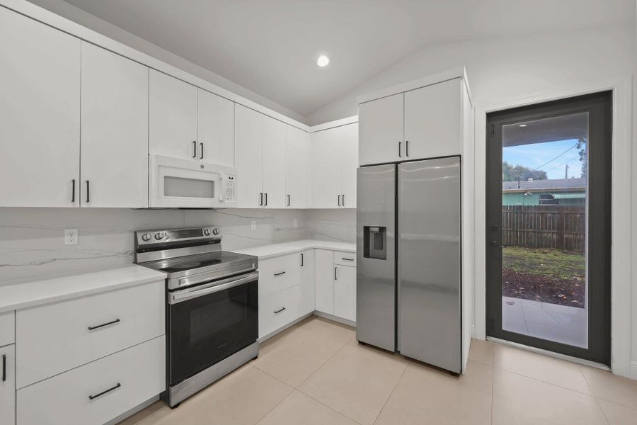 633 55th Street - 22.jpg-SMALL 633 55th Street - 22.jpg-SMALL