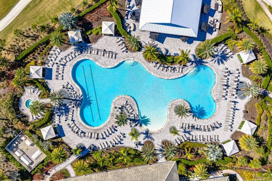 Community amenities in Esplanade at Azario Lakewood Ranch, Bradenton (Image 41).