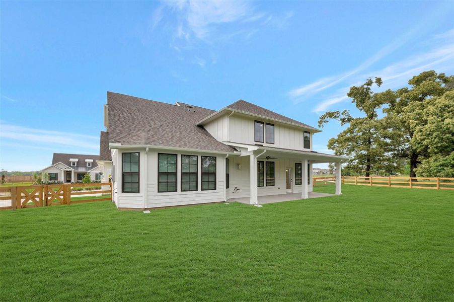 Exterior details and patio area of a home in Lone Star Landing, Montgomery (Image 27).