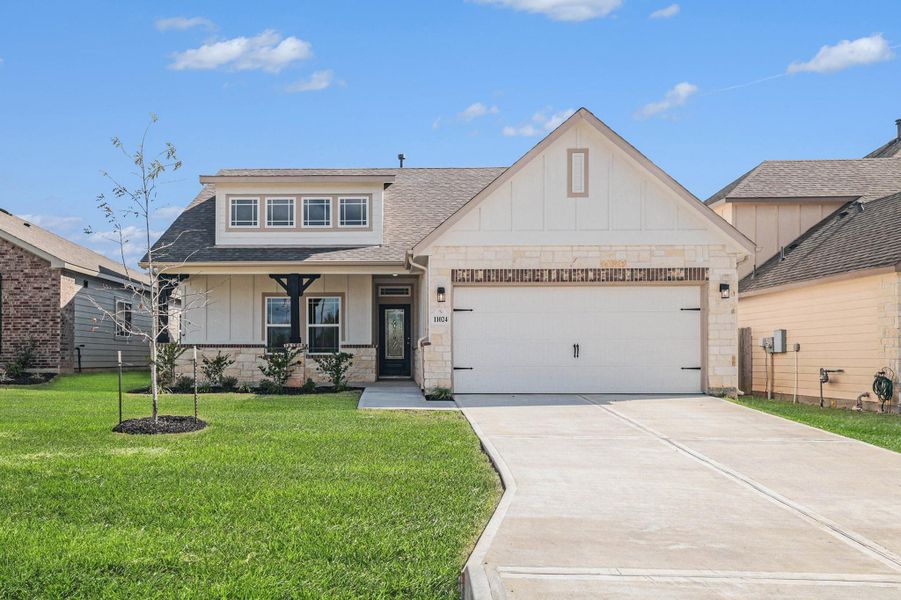 READY NOW! Gorgeous NEW 1 Story Home featuring 4 bedrooms, 2 full baths and 2 car garage! This is the Caldwell floor plan.
