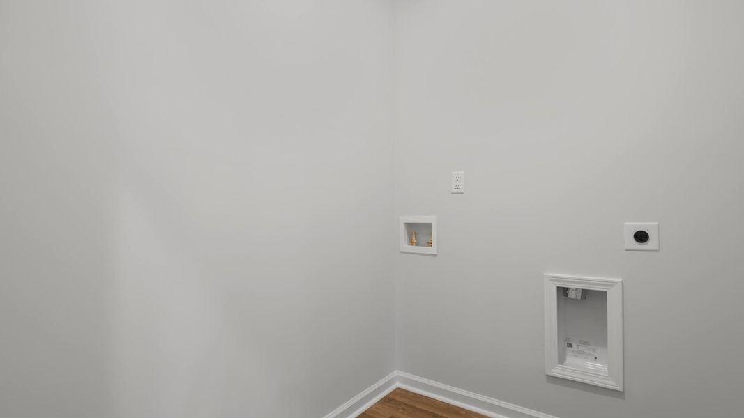 Spacious, unfurnished interior of a new home in Pineview North, Summerville (Image 15).