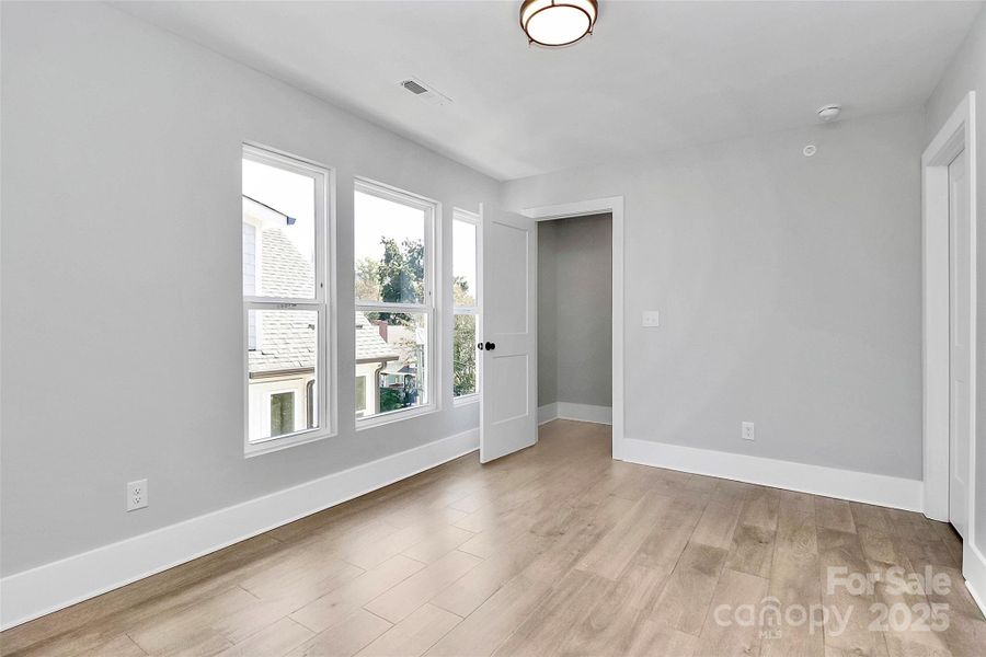 Spacious, unfurnished interior of a new home in , Charlotte (Image 22).