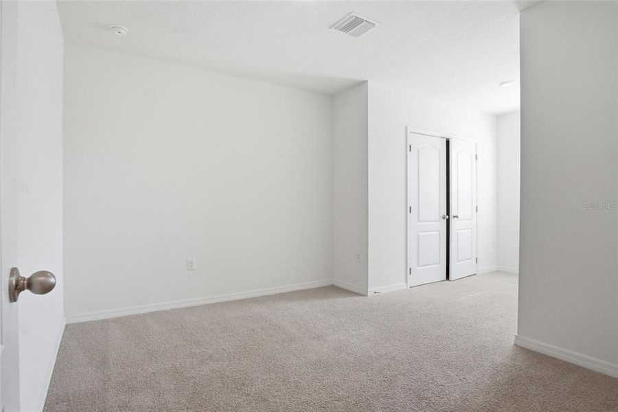 Spacious, unfurnished interior of a new home in , Davenport (Image 16).