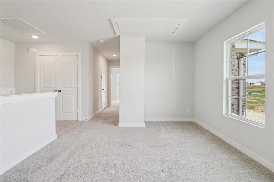 Spacious, unfurnished interior of a new home in Lone Oak, Alvarado (Image 33). Spacious, unfurnished interior of a new home in Lone Oak, Alvarado (Image 33).