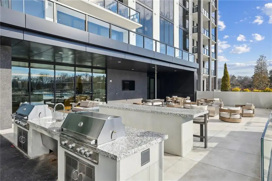 Condo located in Atlanta, GA showcasing its design and architecture (Image 3). Condo located in Atlanta, GA showcasing its design and architecture (Image 3).