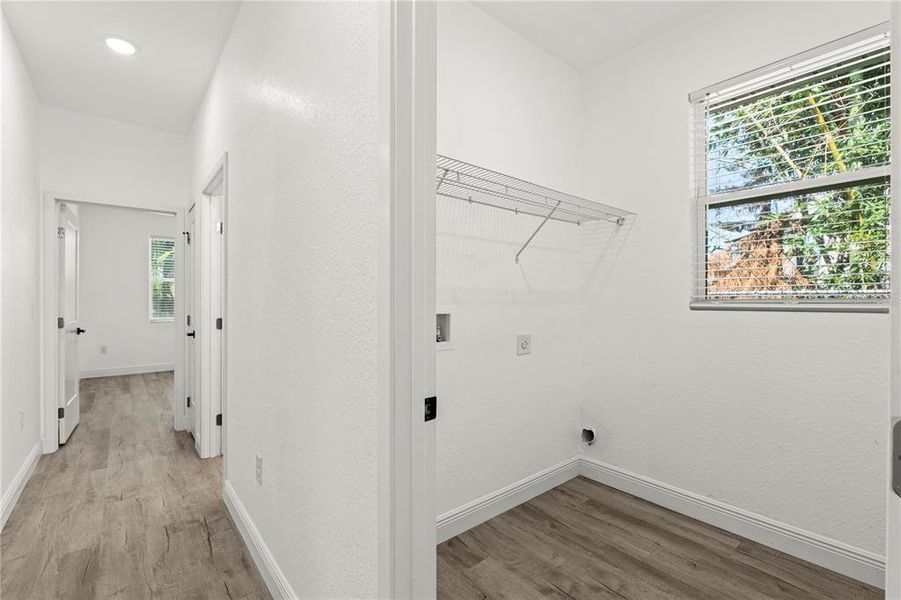 Spacious, unfurnished interior of a new home in , Sanford (Image 19).