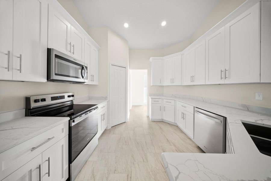 Furnished interior view inside a new home in , Fort Pierce (Image 6).